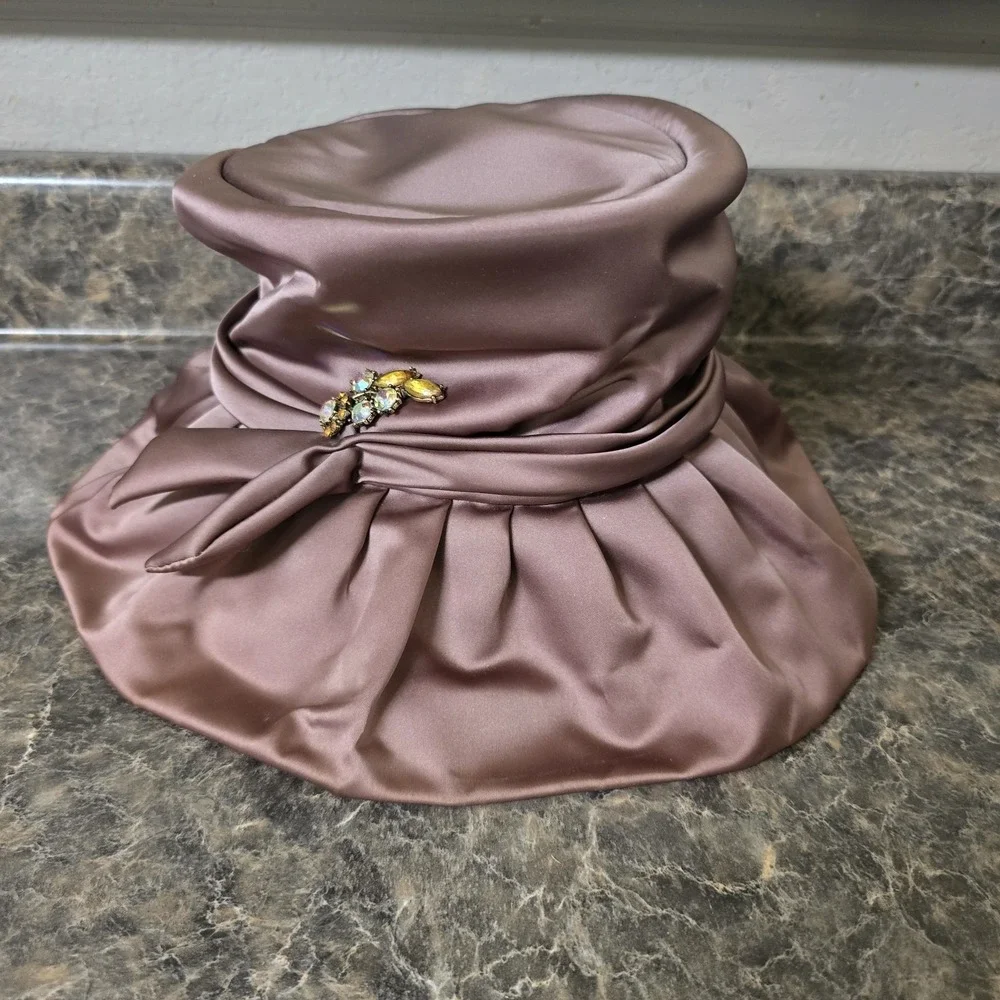 Vintage 50s 60s Connie's Uniontown Satin Wide Brim Hat Rhinestone Brooch